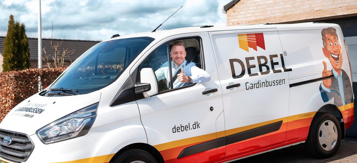 debel_korr DEBEL gardinbussen